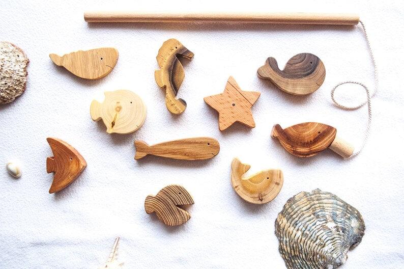 Wooden Toy Magnetic Fishing Game 8 fish - montessori leksaker