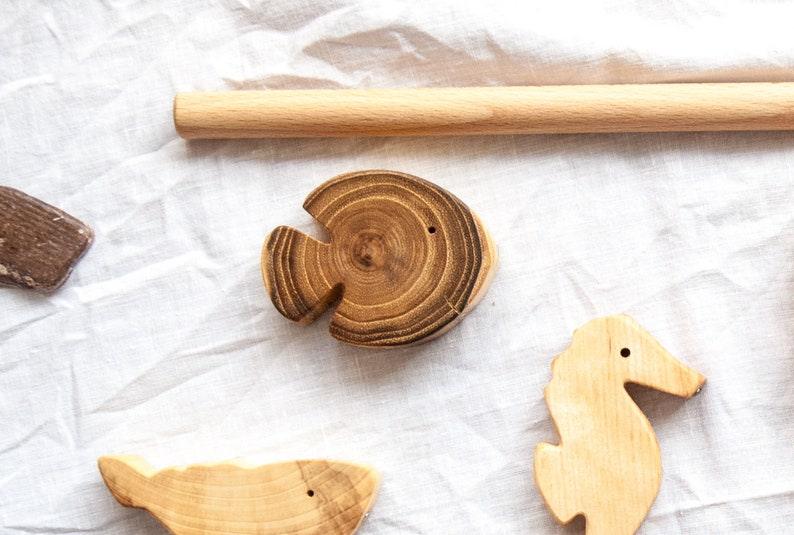Wooden Toy Magnetic Fishing Game 8 fish - montessori leksaker
